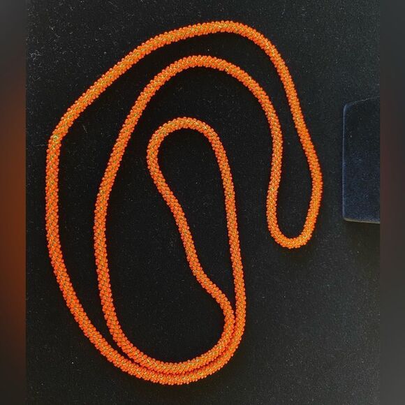 vintage Jewelry - 1950s-60s Deep Coral Microbeads & Vibrant Green Necklace